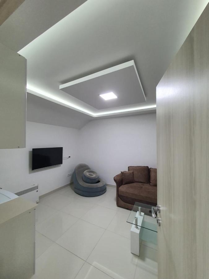 Apartman Tolosi 2 Podgoriţa Exterior foto